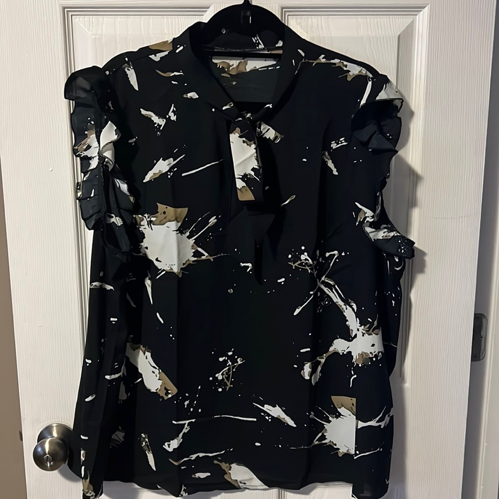 Ruffle cap sleeve blouse